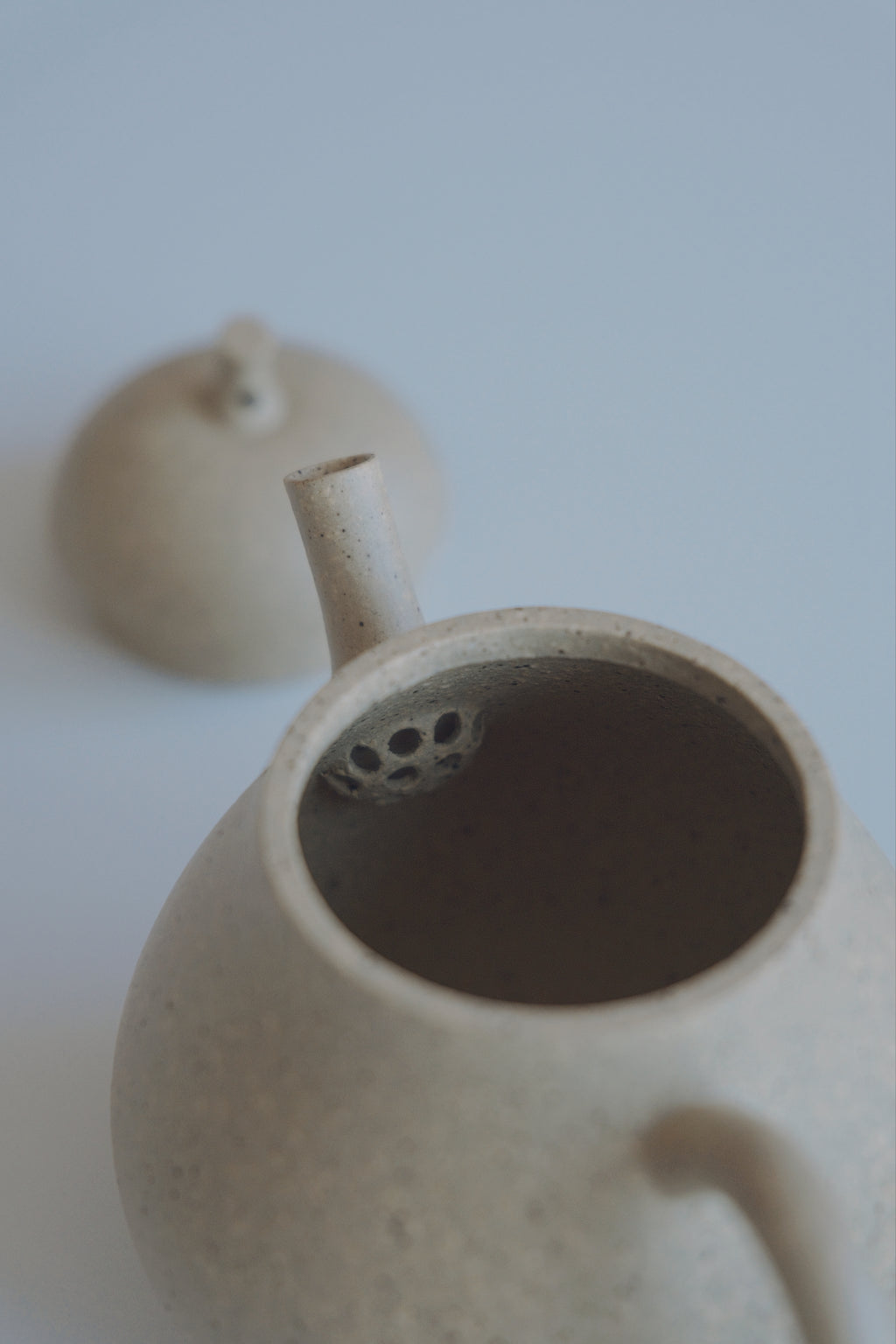 Pear-Shaped Yixing Zisha Teapot (100cc) - Semi-Handmade Duanni Clay (Thin-Walled)